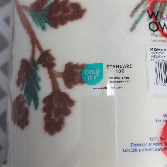 The Big One Oversized Holiday Plush Throw Blanket Sprigs Christmas 60" x 72" - Picture 9 of 10